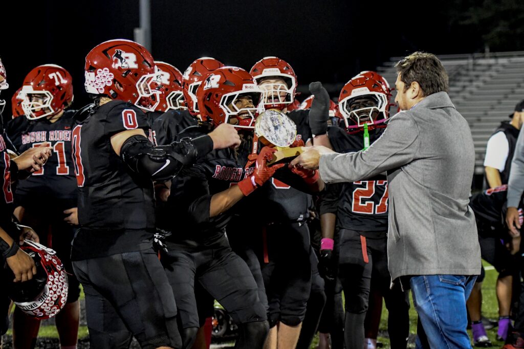 Football: Roosevelt comes alive in fourth quarter for thrilling comeback win over Ravenna